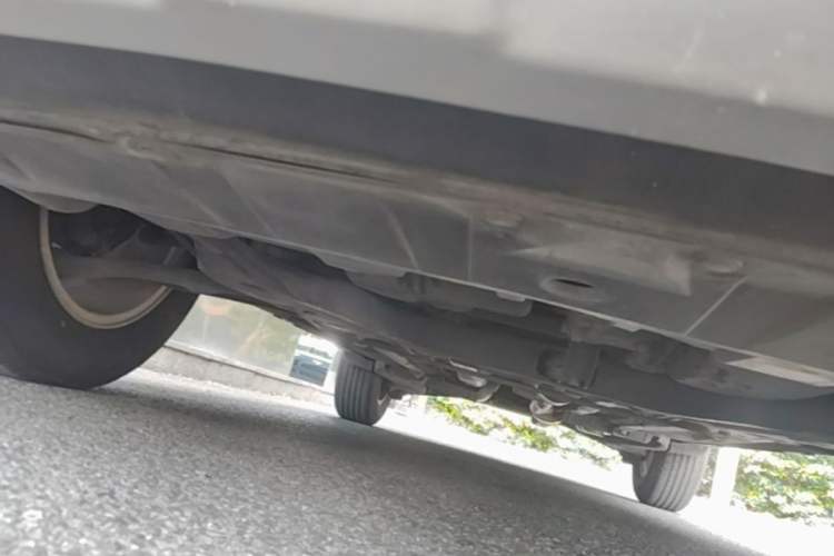 Used Nissan X-Trail 2015 2.0L CVT Comfort MAX Edition 2WD Chassis Front
