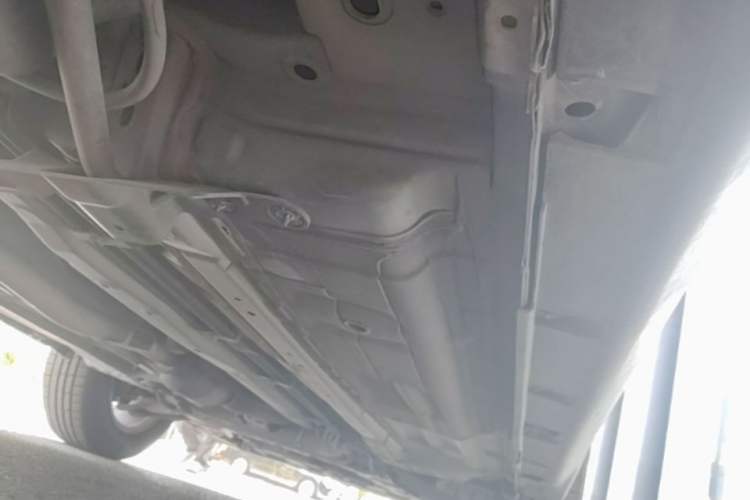Used Nissan X-Trail 2015 2.0L CVT Comfort MAX Edition 2WD Chassis Rear Right