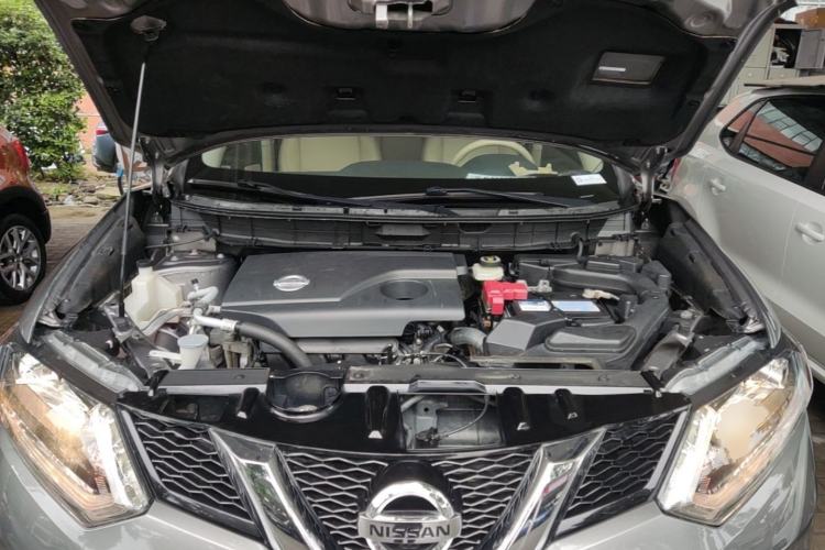 Used Nissan X-Trail 2015 2.0L CVT Comfort MAX Edition 2WD Engine Bay
