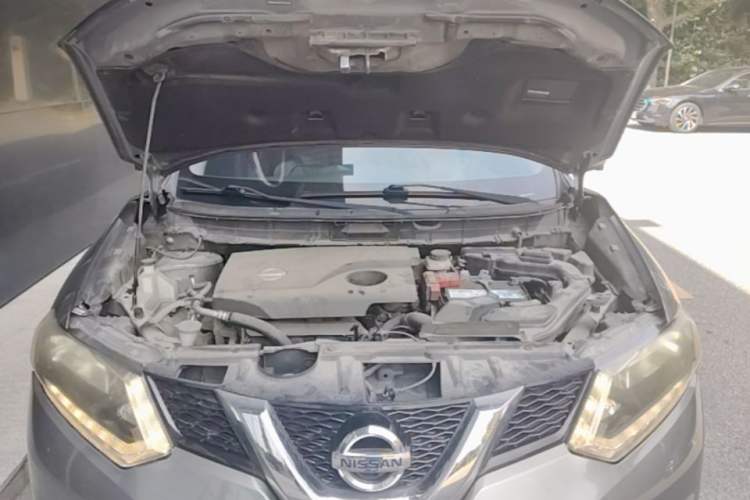 Used Nissan X-Trail 2015 2.0L CVT Comfort MAX Edition 2WD Engine Bay