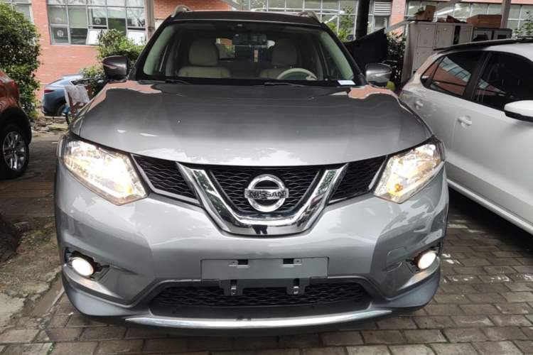 Used Nissan X-Trail 2015 2.0L CVT Comfort MAX Edition 2WD Front