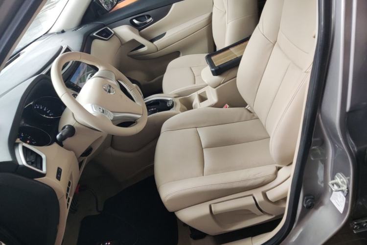 Used Nissan X-Trail 2015 2.0L CVT Comfort MAX Edition 2WD Left Front Seat