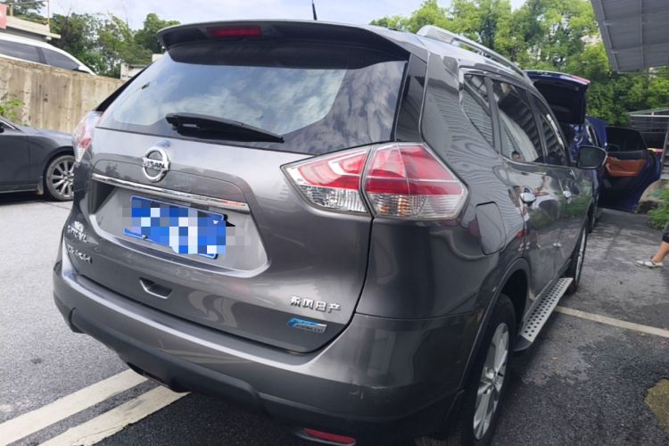 Used Nissan X-Trail 2015 2.5L CVT Leading MAX Edition 4WD Rear Right 45 Deg