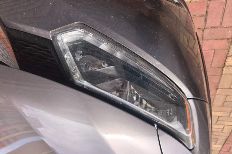 Used Nissan X-Trail 2015 2.0L CVT Comfort MAX Edition 2WD Right Front Headlight