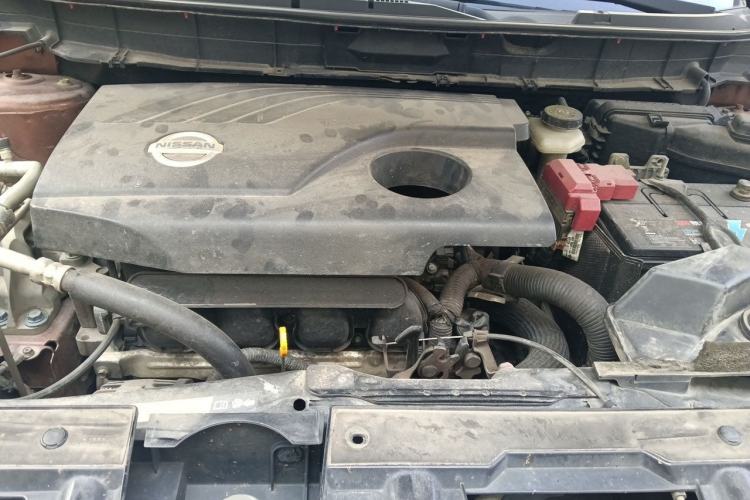 Used Nissan X-Trail 2015 2.0L CVT Comfort MAX Edition 2WD Engine Bay