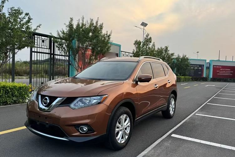 Used Nissan X-Trail 2015 2.5L CVT Leading MAX Edition 4WD Exterior 4