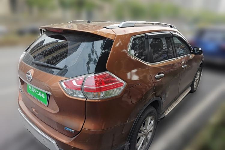 Used Nissan X-Trail 2015 2.0L CVT Comfort MAX Edition 2WD Exterior 5