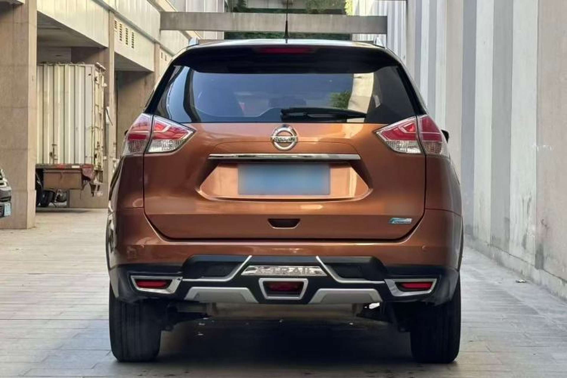 Used Nissan X-Trail 2015 2.0L CVT Comfort MAX Edition 2WD Exterior 5