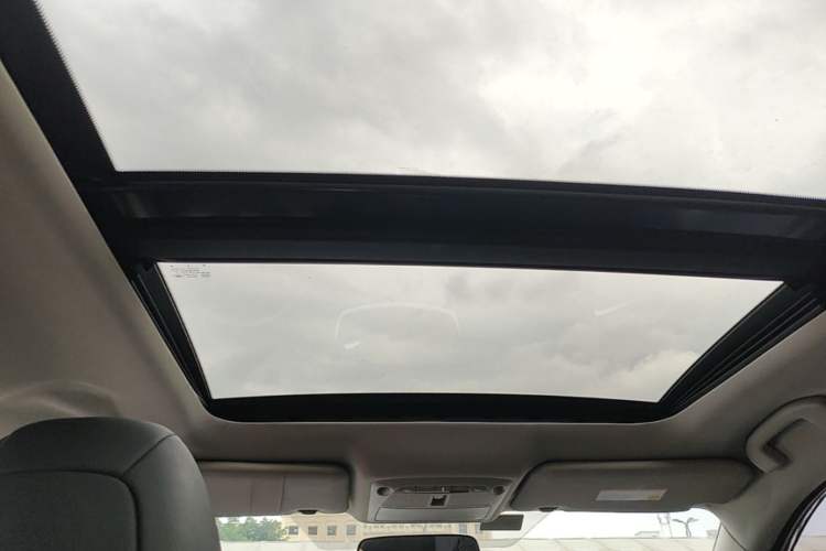 Used Nissan X-Trail 2015 2.0L CVT Comfort MAX Edition 2WD Headliner