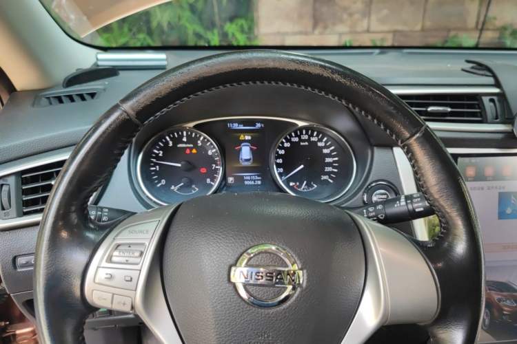 Used Nissan X-Trail 2015 2.0L CVT Comfort MAX Edition 2WD Instrument Cluster