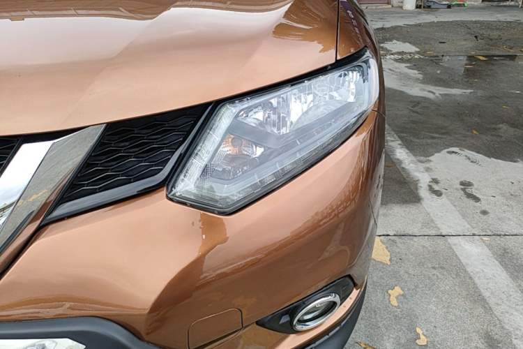 Used Nissan X-Trail 2015 2.0L CVT Comfort MAX Edition 2WD Left Front Headlight