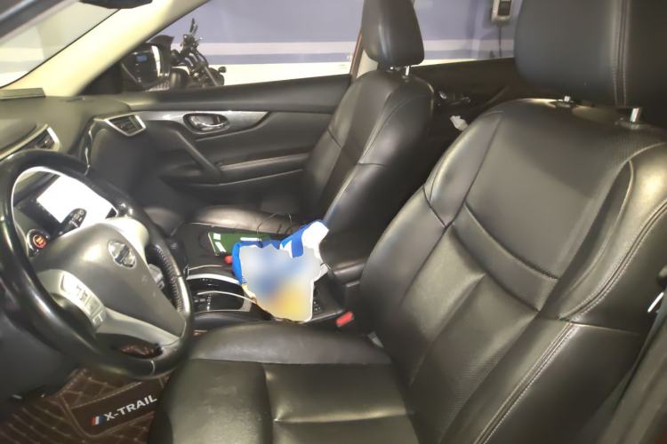 Used Nissan X-Trail 2015 2.5L CVT Leading MAX Edition 4WD Left Front Seat
