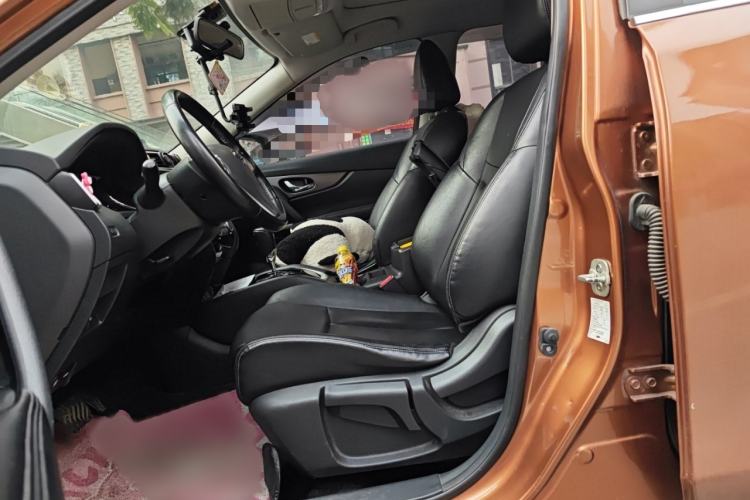 Used Nissan X-Trail 2015 2.0L CVT Comfort MAX Edition 2WD Left Front Seat