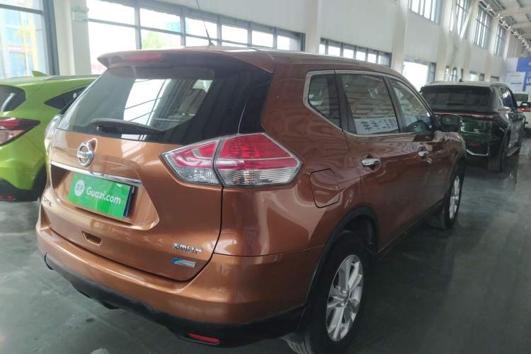 Used Nissan X-Trail 2015 2.0L CVT Comfort MAX Edition 2WD Rear Right 45 Deg