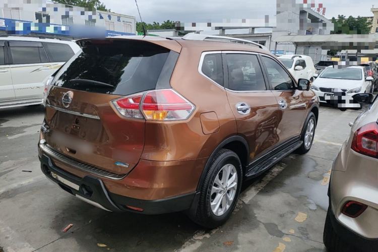 Used Nissan X-Trail 2015 2.0L CVT Comfort MAX Edition 2WD Rear Right 45 Deg