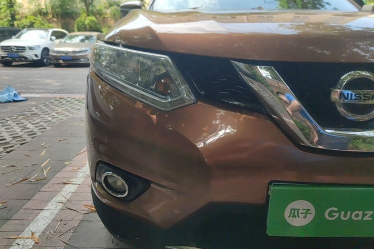 Used Nissan X-Trail 2015 2.0L CVT Comfort MAX Edition 2WD Right Front Headlight