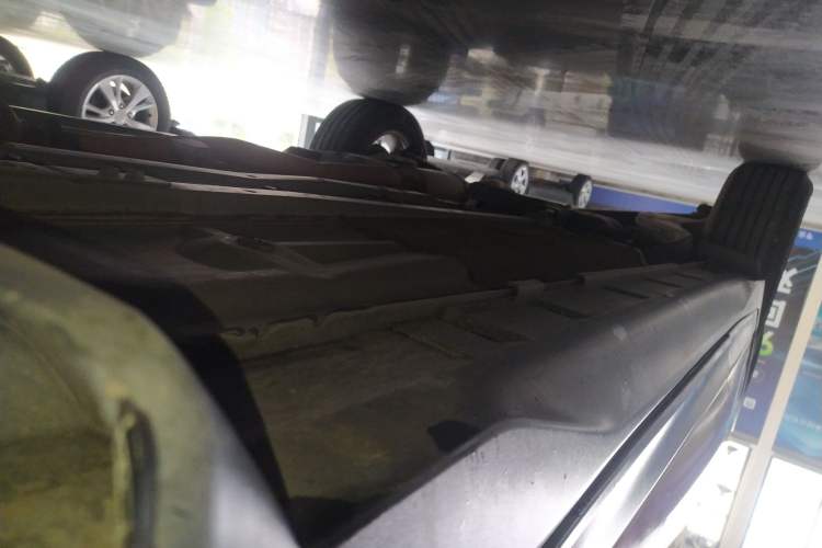 Used Nissan X-Trail 2015 2.0L CVT Comfort MAX Edition 2WD Right Side Sill
