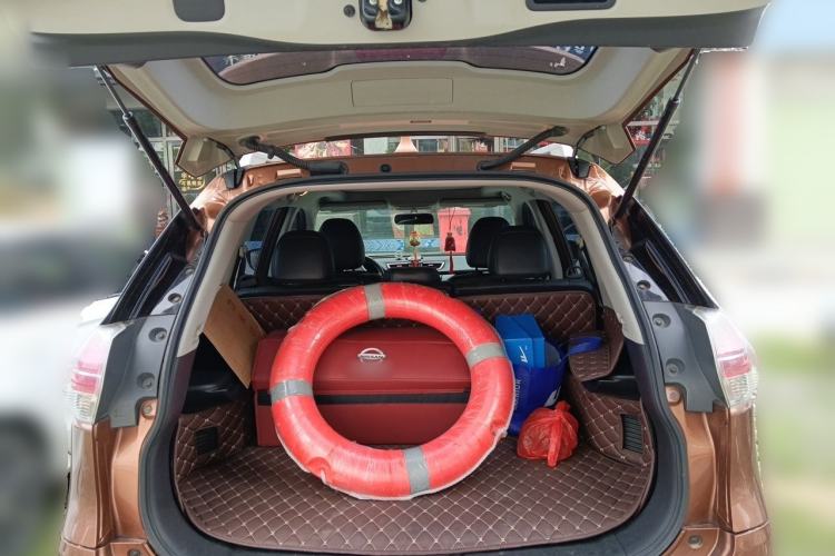 Used Nissan X-Trail 2015 2.0L CVT Comfort MAX Edition 2WD Trunk