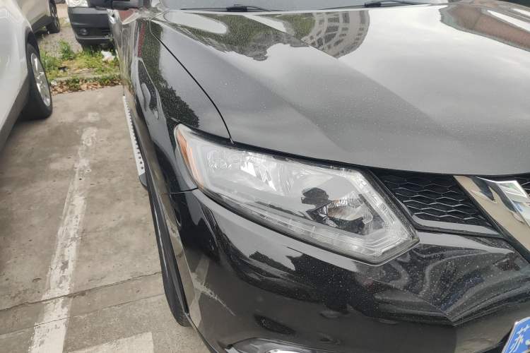 Used Nissan X-Trail 2015 2.0L CVT Comfort MAX Edition 2WD Right Front Headlight