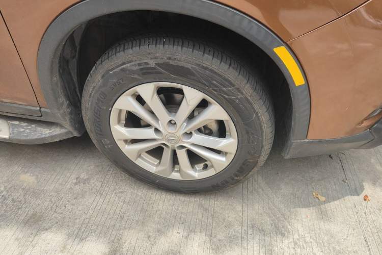 Used Nissan X-Trail 2015 2.0L CVT Comfort MAX Edition 2WD Right Front Wheel Hub
