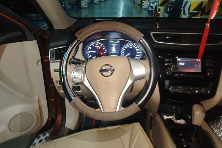 Used Nissan X-Trail 2015 2.5L CVT Leading MAX Edition 4WD Steering Wheel