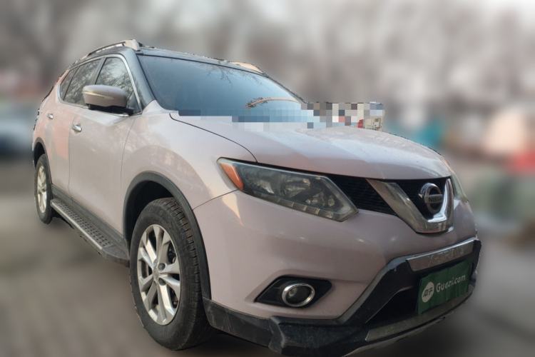 Used Nissan X-Trail 2015 2.0L CVT Comfort MAX Edition 2WD Front Right 45 Deg
