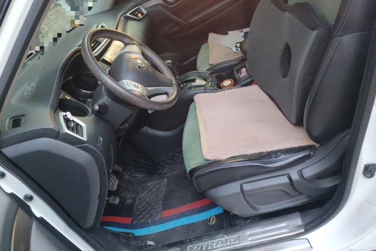 Used Nissan X-Trail 2015 2.0L CVT Comfort MAX Edition 2WD Left Front Seat