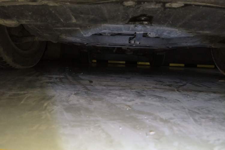 Used Nissan X-Trail 2015 2.0L CVT Comfort MAX Edition 2WD Chassis Front