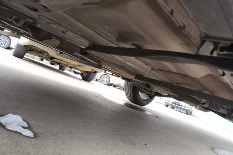 Used Nissan X-Trail 2015 2.0L CVT Comfort MAX Edition 2WD Chassis Front Left