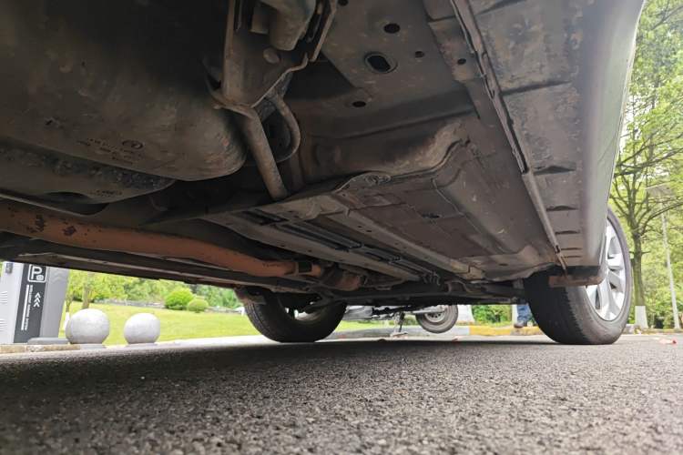 Used Nissan X-Trail 2015 2.0L CVT Comfort MAX Edition 2WD Chassis Rear Right