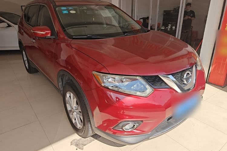 Used Nissan X-Trail 2015 2.0L CVT Comfort MAX Edition 2WD Front Right 45 Deg