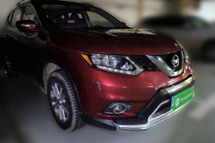 Used Nissan X-Trail 2015 2.0L CVT Comfort MAX Edition 2WD Front Right 45 Deg