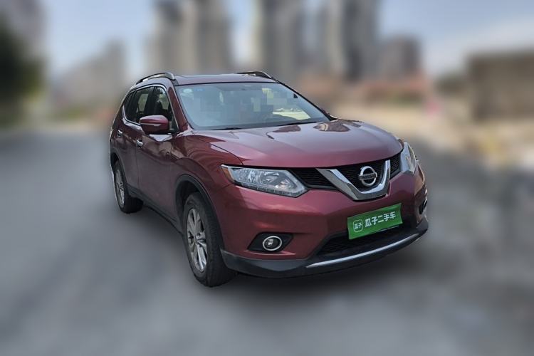 Used Nissan X-Trail 2015 2.0L CVT Comfort MAX Edition 2WD Front Right 45 Deg