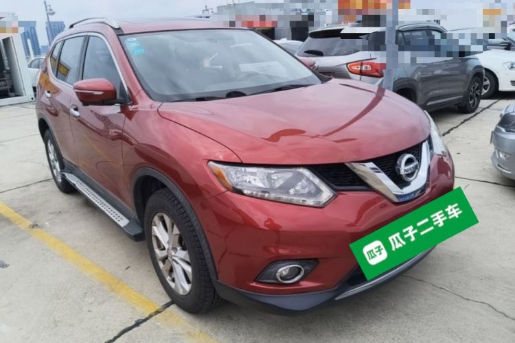 Used Nissan X-Trail 2015 2.0L CVT Comfort MAX Edition 2WD Front Right 45 Deg