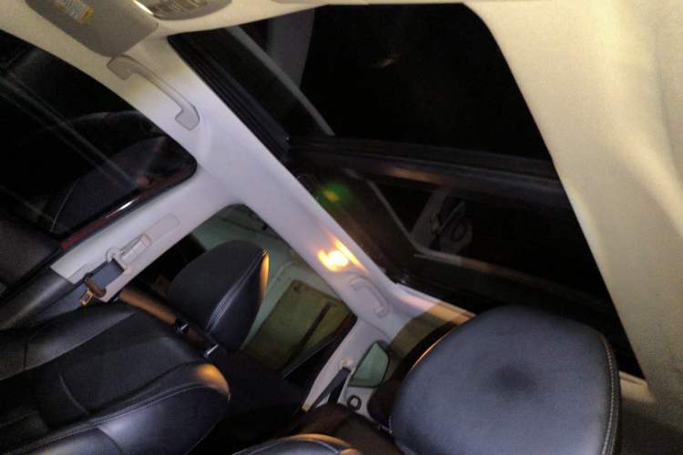 Used Nissan X-Trail 2015 2.0L CVT Comfort MAX Edition 2WD Headliner