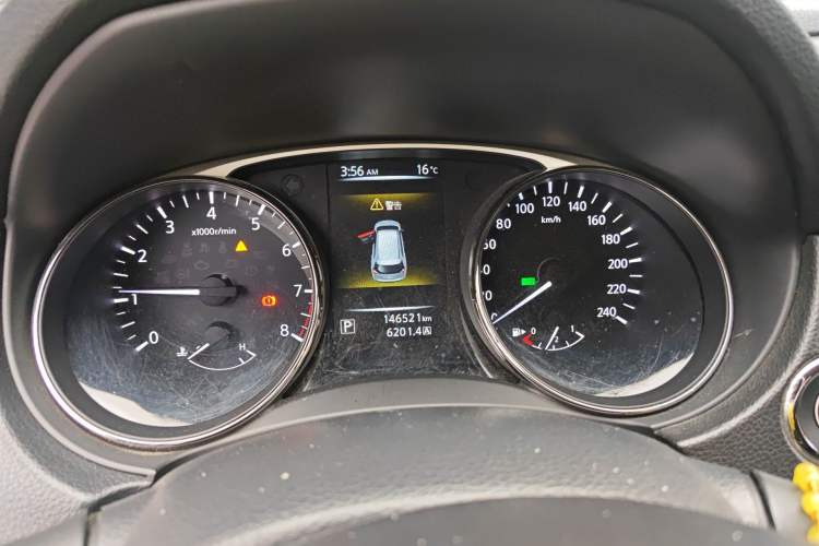 Used Nissan X-Trail 2015 2.0L CVT Comfort MAX Edition 2WD Instrument Cluster