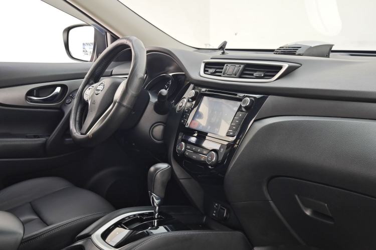 Used Nissan X-Trail 2015 2.0L CVT Comfort MAX Edition 2WD Interior 6