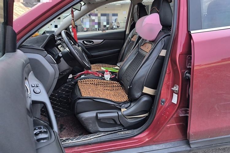 Used Nissan X-Trail 2015 2.0L CVT Comfort MAX Edition 2WD Left Front Seat