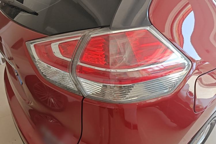 Used Nissan X-Trail 2015 2.0L CVT Comfort MAX Edition 2WD Right Rear Taillight