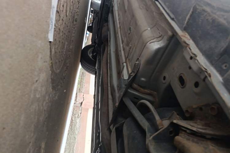 Used Nissan X-Trail 2015 2.0L CVT Comfort MAX Edition 2WD Chassis Rear Left