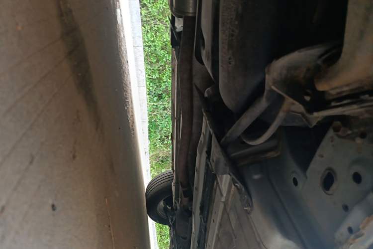Used Nissan X-Trail 2015 2.0L CVT Comfort MAX Edition 2WD Chassis Rear Right