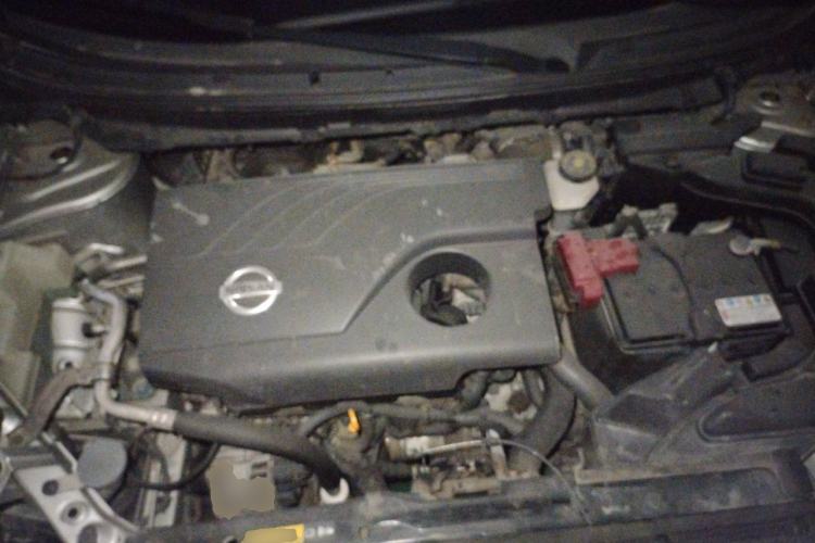 Used Nissan X-Trail 2015 2.0L CVT Comfort MAX Edition 2WD Engine Bay