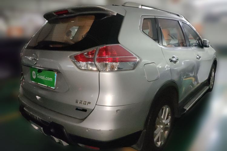 Used Nissan X-Trail 2015 2.0L CVT Comfort MAX Edition 2WD Exterior 5