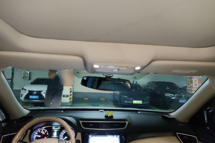 Used Nissan X-Trail 2015 2.0L CVT Comfort MAX Edition 2WD Headliner
