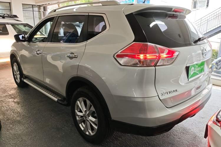 Used Nissan X-Trail 2015 2.0L CVT Comfort MAX Edition 2WD Rear Left 45 Deg