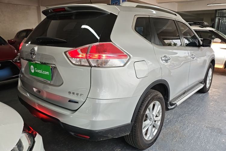 Used Nissan X-Trail 2015 2.0L CVT Comfort MAX Edition 2WD Rear Right 45 Deg
