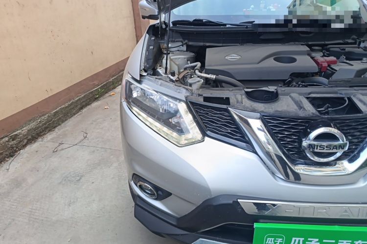 Used Nissan X-Trail 2015 2.0L CVT Comfort MAX Edition 2WD Right Front Headlight