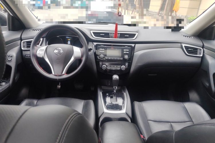 Used Nissan X-Trail 2015 2.0L CVT Comfort MAX Edition 2WD Center Console