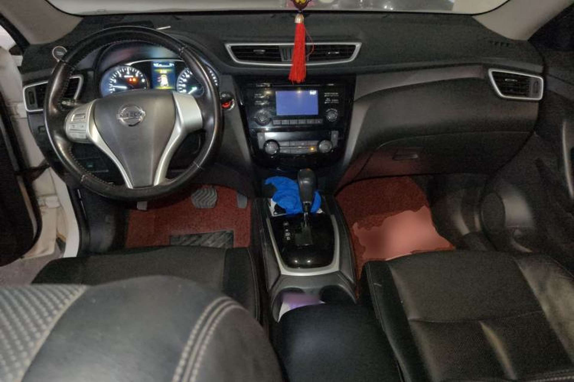 Used Nissan X-Trail 2015 2.0L CVT Comfort MAX Edition 2WD Center Console