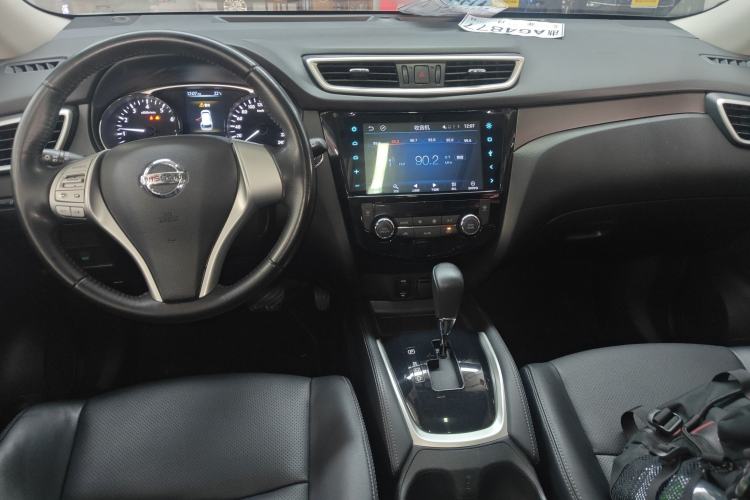 Used Nissan X-Trail 2015 2.0L CVT Comfort MAX Edition 2WD Center Console